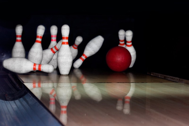bowling-strike-m